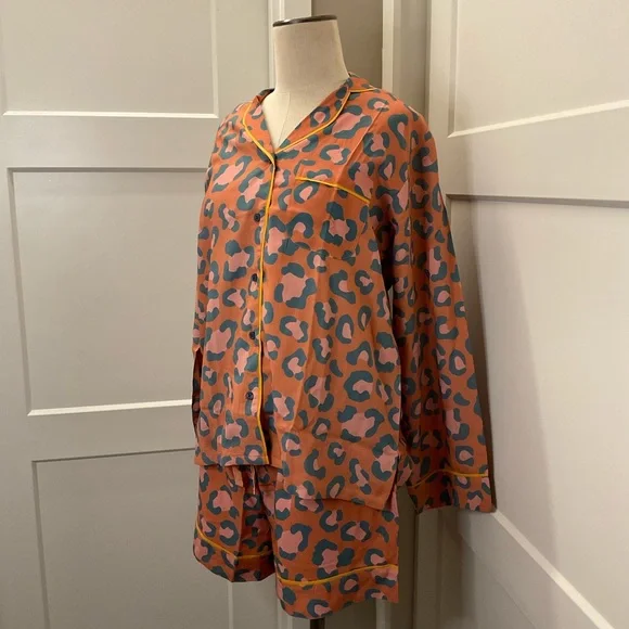 🐆 Powder Leopard Pyjamas (pajamas)🐆 - Picture 2 of 14